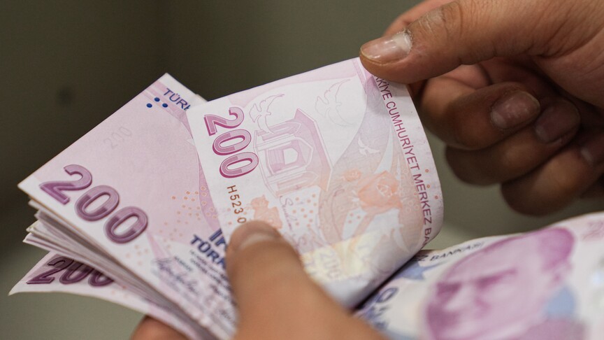 Ekim ayı yaşlı ve engelli aylıkları hesaplara yatırılmaya başlandı