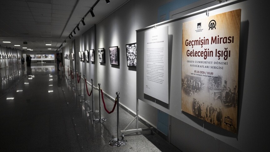 Cumhuriyetin ilk yıllarının fotoğraflarından oluşan "Geçmişin Mirası, Geleceğin Işığı" sergisi açıldı