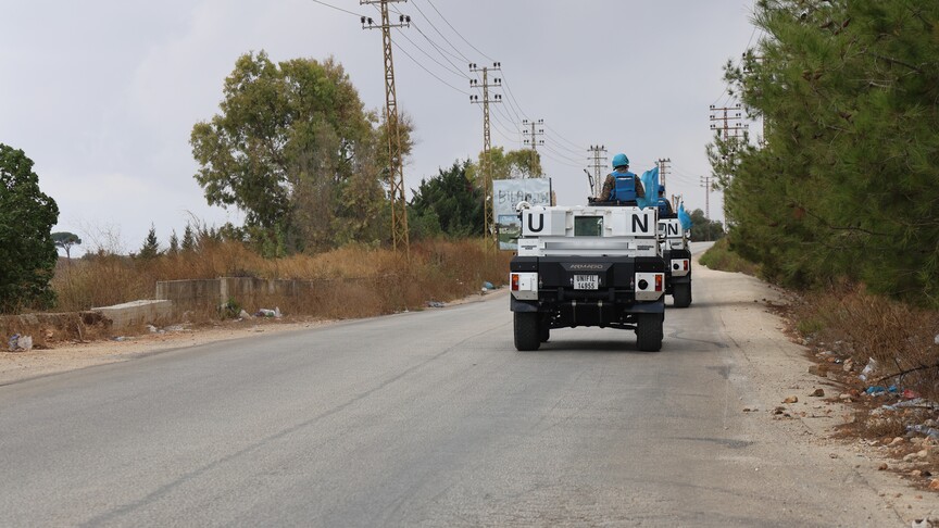 Lübnan'ın güneyinde İsrail'in işgal ettiği bölgede BM Barış Gücü mevzisine ateş açıldı