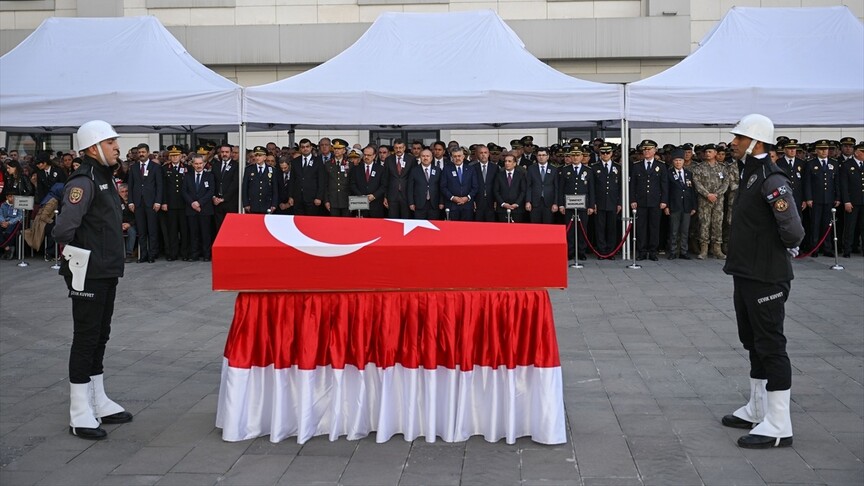 Şehit polis Türkoğlu için Ankara Emniyet Müdürlüğünde tören düzenlendi