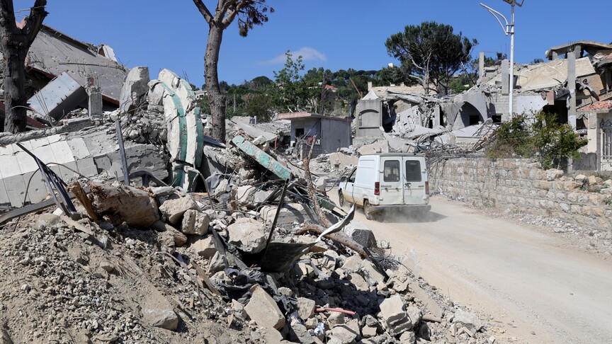 Lübnanlı uzmanlara göre İsrail'in 3 yıldır süren saldırıları ülkede 27 milyar dolarlık zarara yol açtı