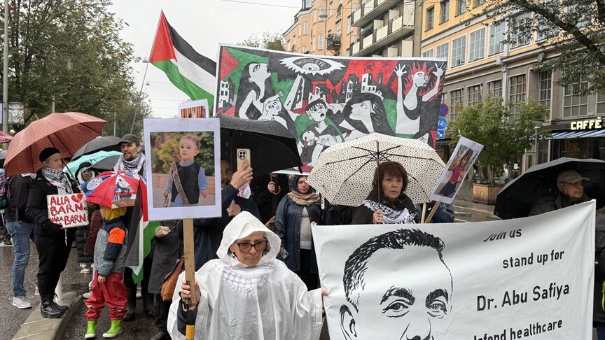 İsrail'in Gazze'de 3 yıldır sürdürdüğü soykırım İsveç'te protesto edildi