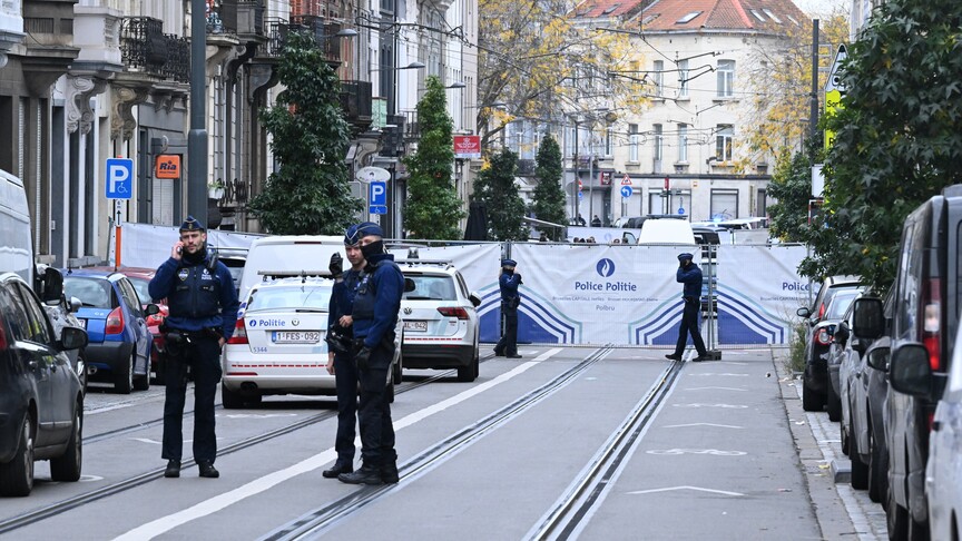 Brüksel'de artan silahlı saldırılar asayiş sorununu gündeme getirdi