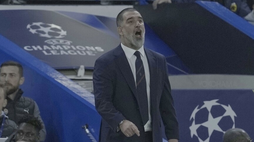 Teknik direktör Arda Turan'dan Stamford Bridge'te tarihi başarı