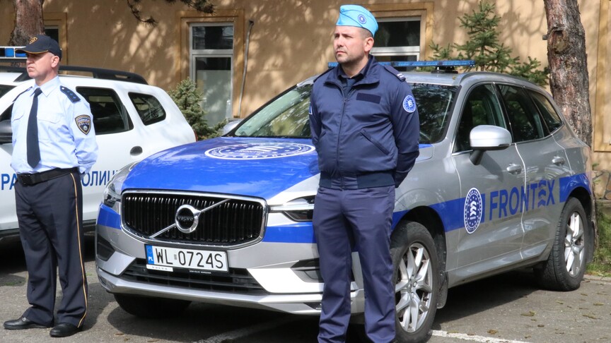 AB sınır ajansı Frontex, sınır dışı edilmiş göçmenlere yönelik destek programını askıya aldı