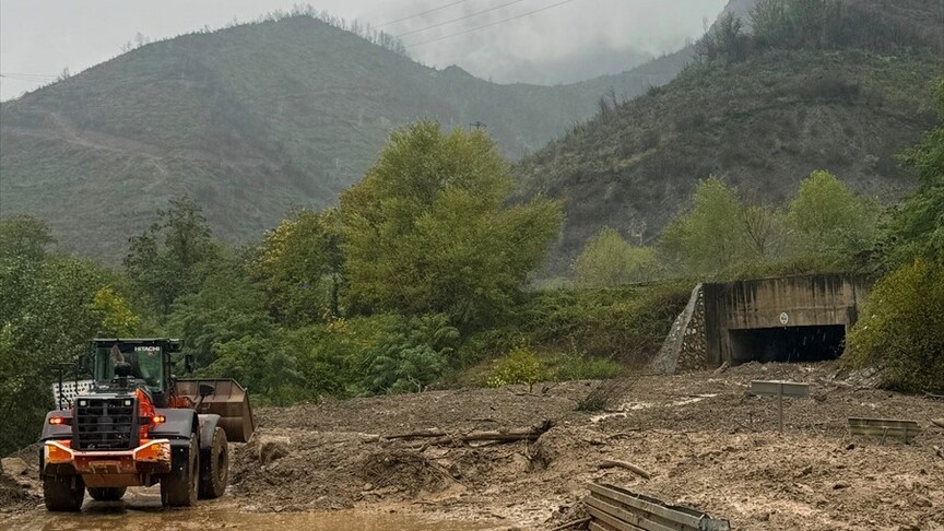 Sakarya'da sağanak etkisini sürdürüyor