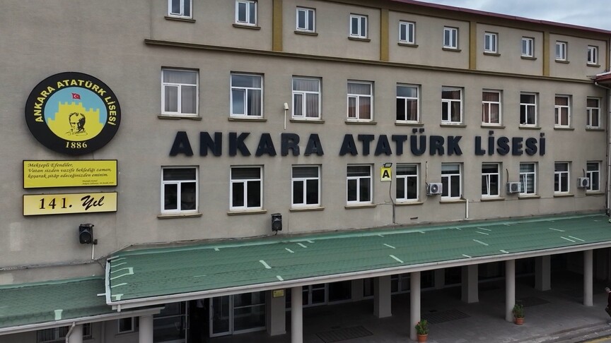 "Atatürk" adının verildiği ilk lise, 141 yıldır eğitim meşalesini taşıyor