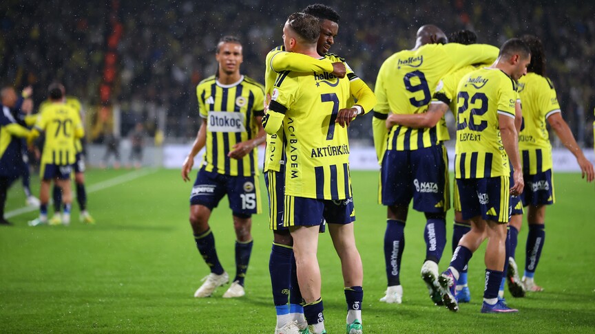 Fenerbahçe, UEFA Şampiyonlar Ligi'nde yarın Slavia Prag'ı konuk edecek