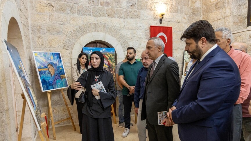 "Kudüs Hikayeleri" resim sergisi Doğu Kudüs'teki Türk Kültür Merkezi'nde açıldı