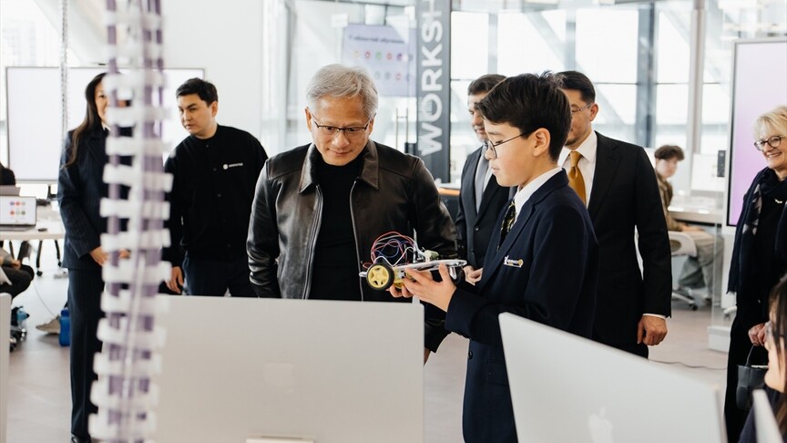 NVIDIA'nın CEO'su Huang, Kazakistan'ın küresel bir fiziksel yapay zeka merkezi olabileceğini söyledi