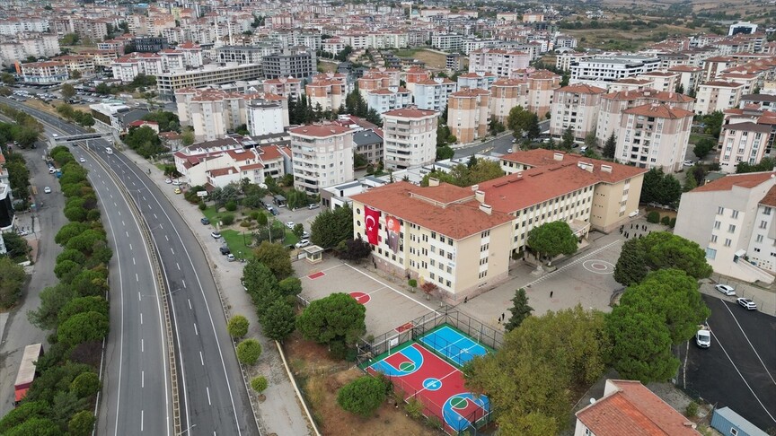 Namık Kemal Lisesinin eğitim yolculuğu 144 yıldır devam ediyor