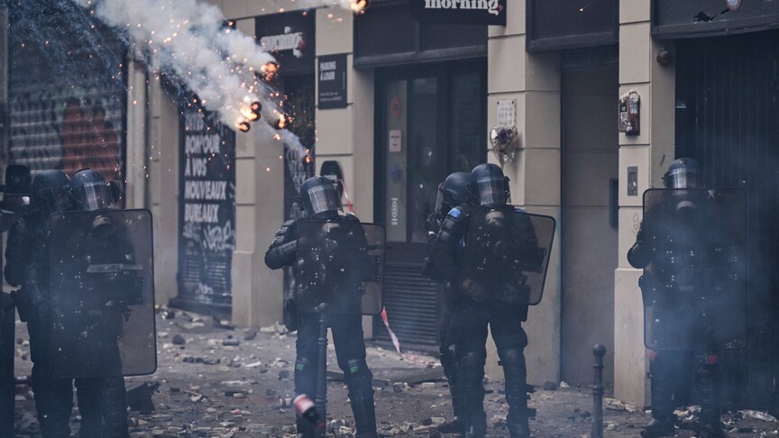 Fransa'daki Sarı Yelekliler eyleminde polis şiddeti iddialarına ilişkin yeni soruşturma