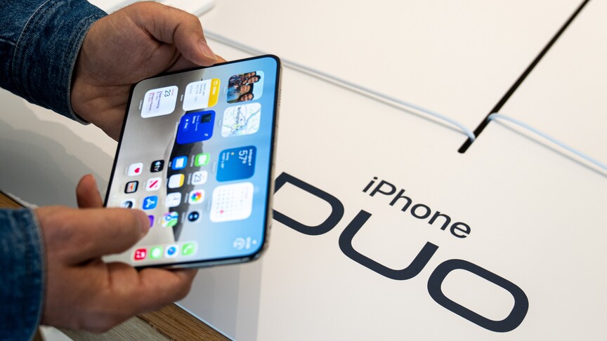 Apple to replace iPhone Duo devices over reported screen problems