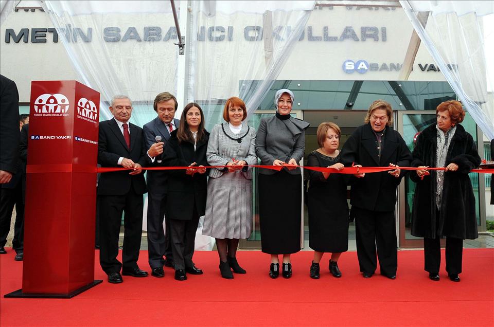 METIN SABANCI OKULLARININ ACILIS TORENI