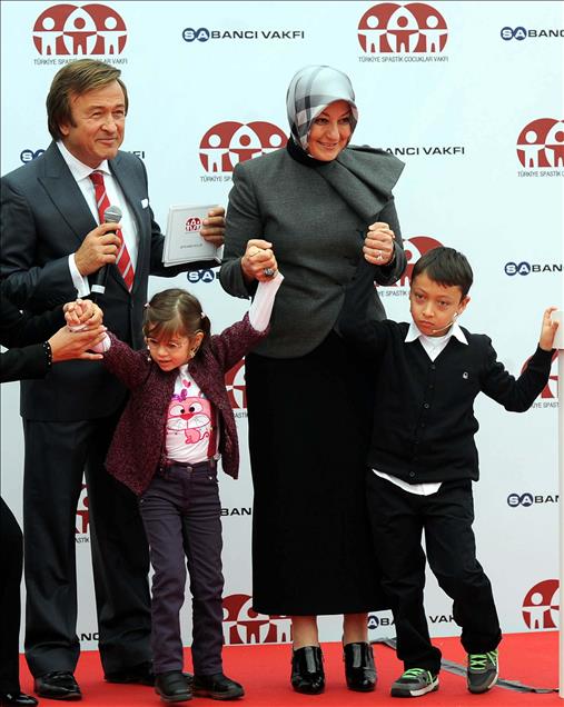 METIN SABANCI OKULLARININ ACILIS TORENI