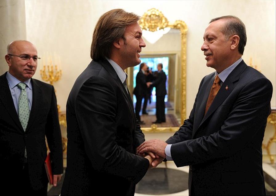 BASBAKAN ERDOGAN, MEDYA YONETICILERIYLE BIR ARAYA GELDI