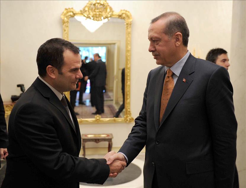 BASBAKAN ERDOGAN, MEDYA YONETICILERIYLE BIR ARAYA GELDI