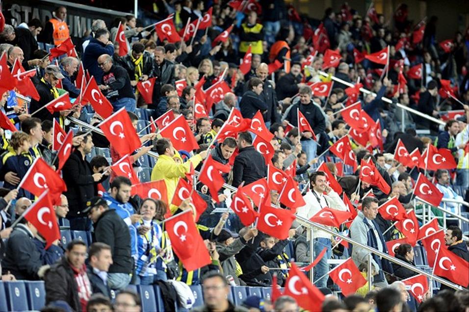 FENERBAHCELI TARAFTARLAR
