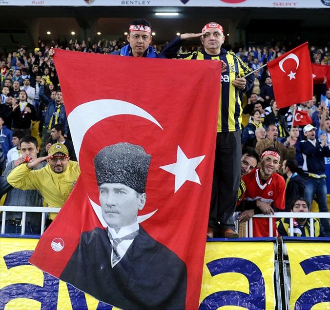 FENERBAHCELI TARAFTARLAR