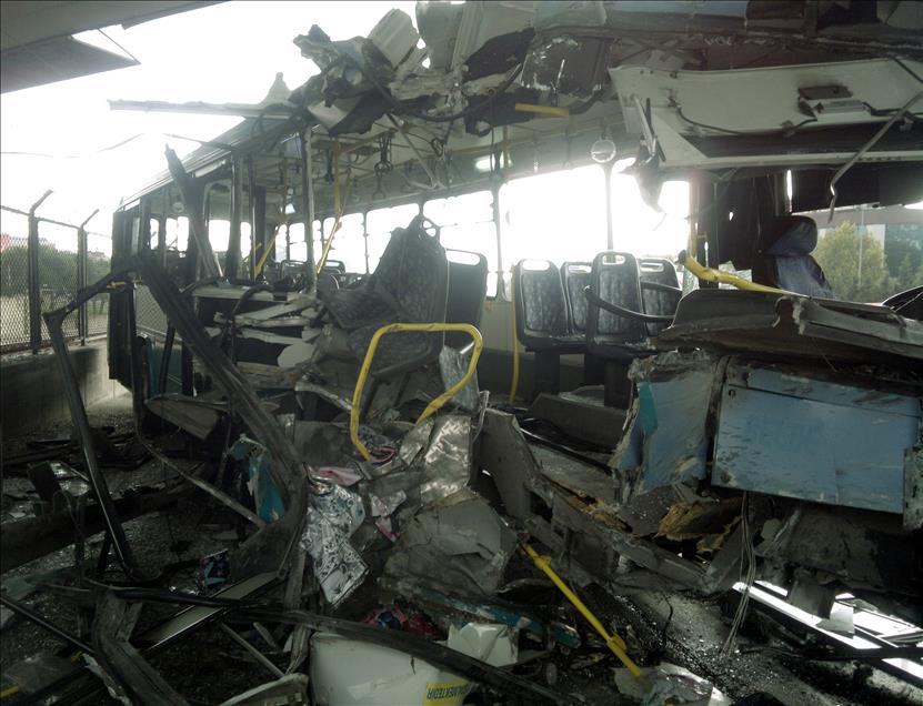 BAYRAMPASA'DA TRAFIK KAZASI: 9 YARALI