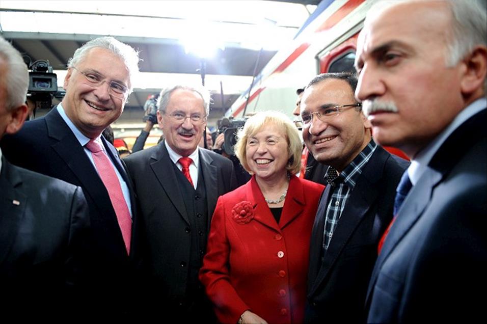 TRT ALMANYA TRENI ALMANYA'YA GELDI