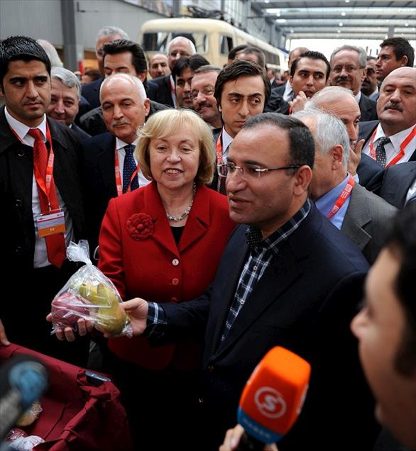 TRT ALMANYA TRENI ALMANYA'YA GELDI