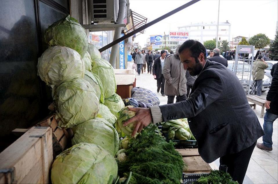 DEPREM BOLGESINDE HAYAT NORMALE DONUYOR