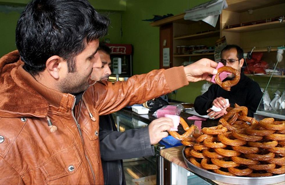 DEPREM BOLGESINDE HAYAT NORMALE DONUYOR