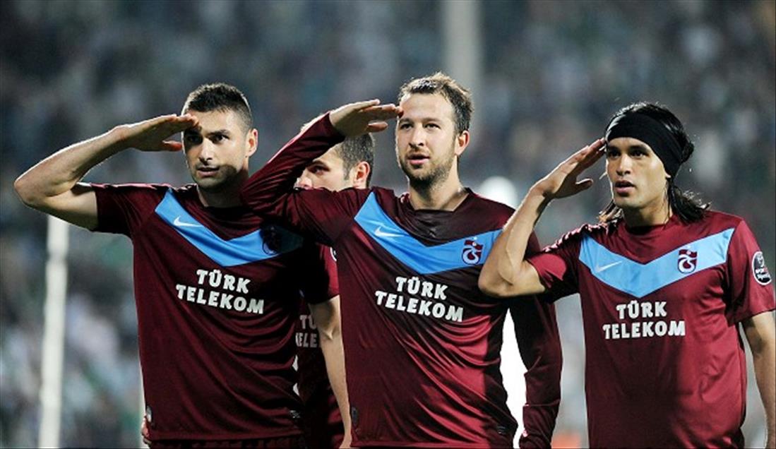 TRABZONSPORLU FUTBOLCULARIN GOL SEVINCI