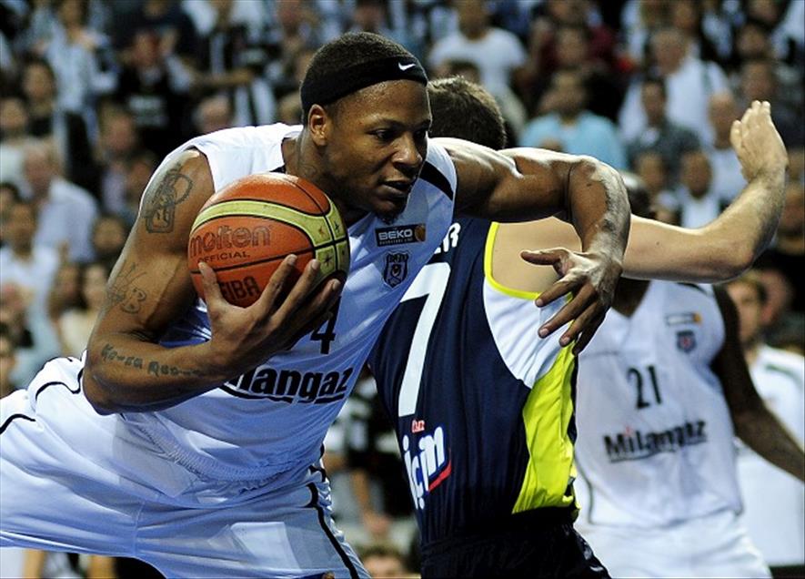 BESIKTAS MILANGAZ - FENERBAHCE ULKER MACI
