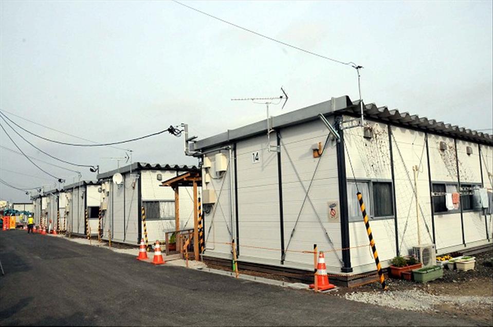 JAPONYA'DA DEPREMININ ARDINDAN PREFABRIK KONUTLARDA YASAM