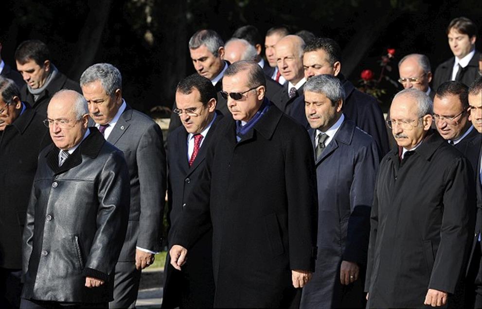 DEVLET ERKANI ANITKABIR'DE ULU ONDER'I ANIYOR