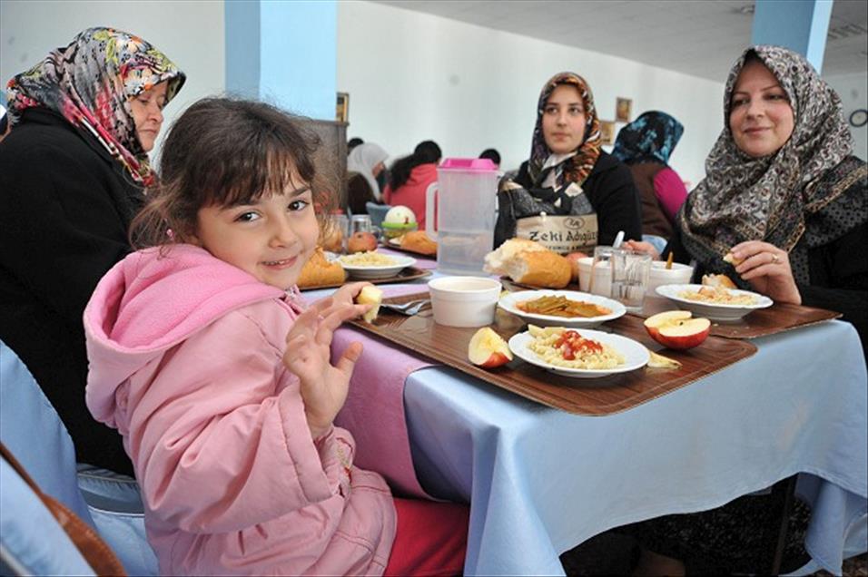 VAN'DAKI DEPREMZEDELER ANTALYA'DA 