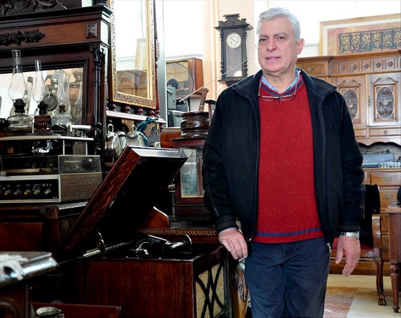 RADYO MERAKI, KOLEKSIYON SAHIBI YAPTI