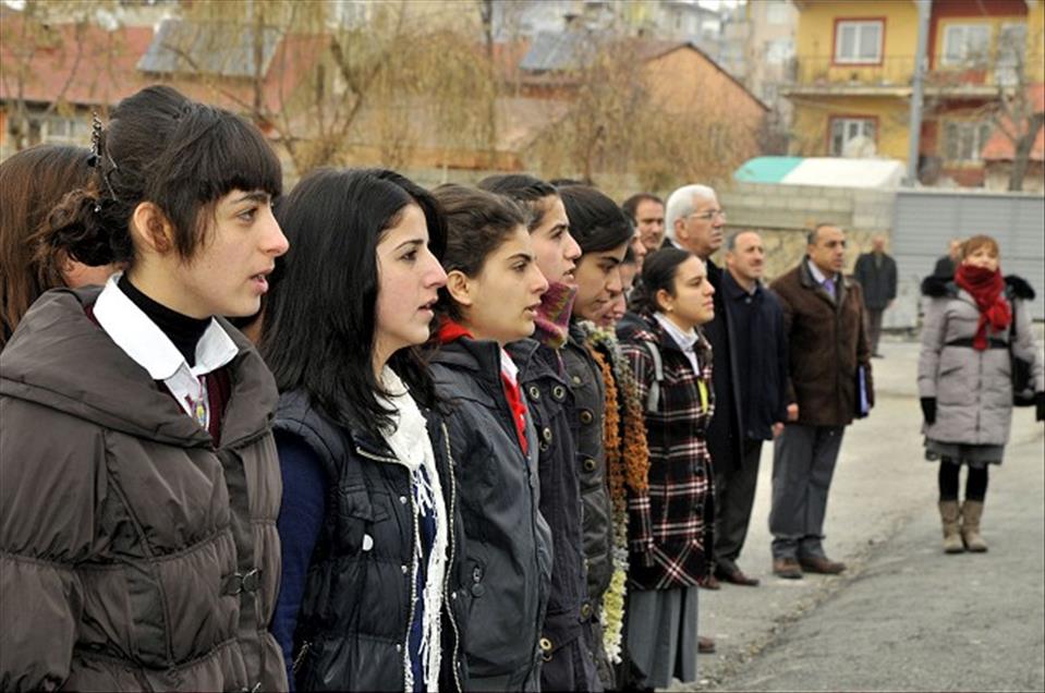 VAN VE ERCIS'TE 70 GUN SONRA DERS ZILI CALDI
