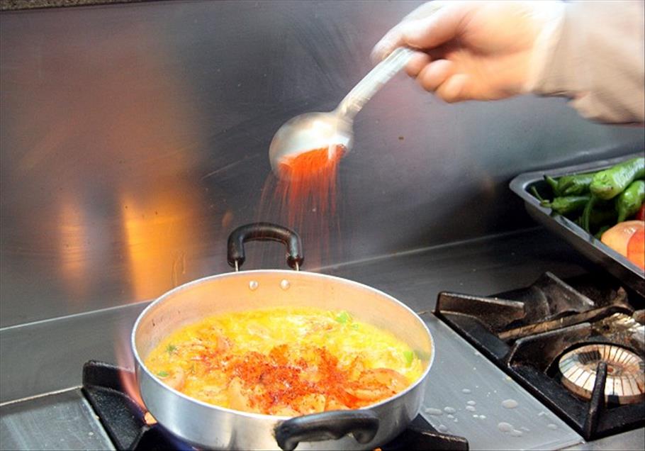 DOMATES VE YUMURTANIN LEZZET YOLCULUGU: ''MENEMEN''