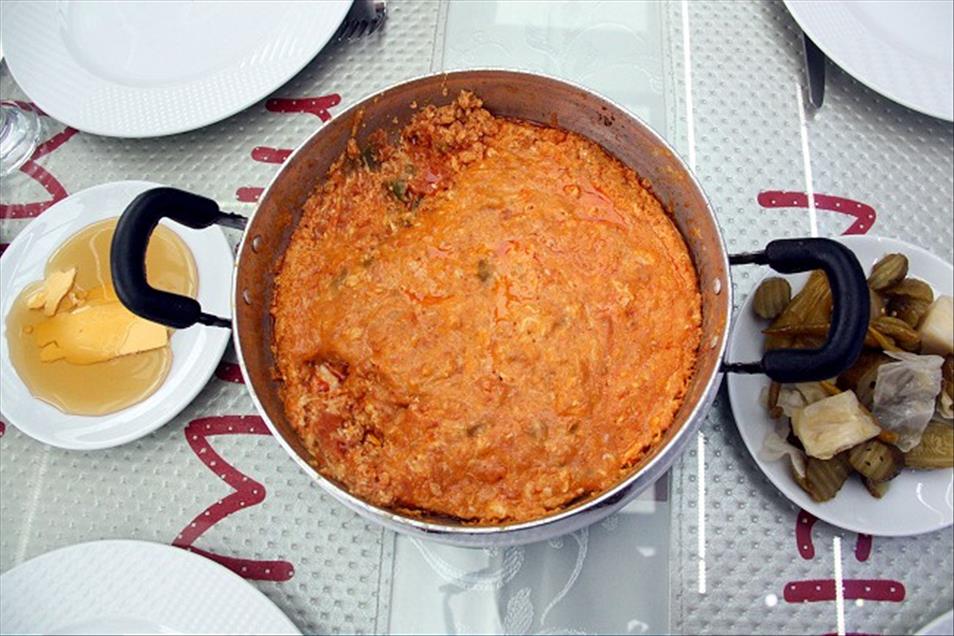 DOMATES VE YUMURTANIN LEZZET YOLCULUGU: ''MENEMEN''