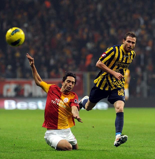 GALATASARAY-ANKARAGUCU KARSILASMASI 