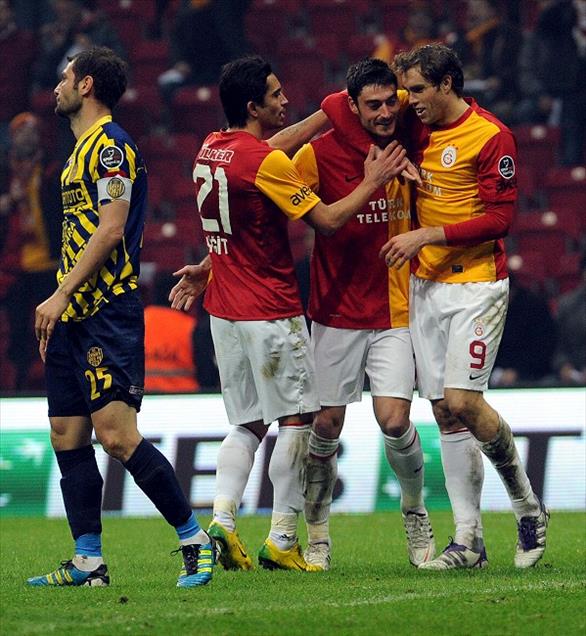 GALATASARAY-ANKARAGUCU KARSILASMASI 