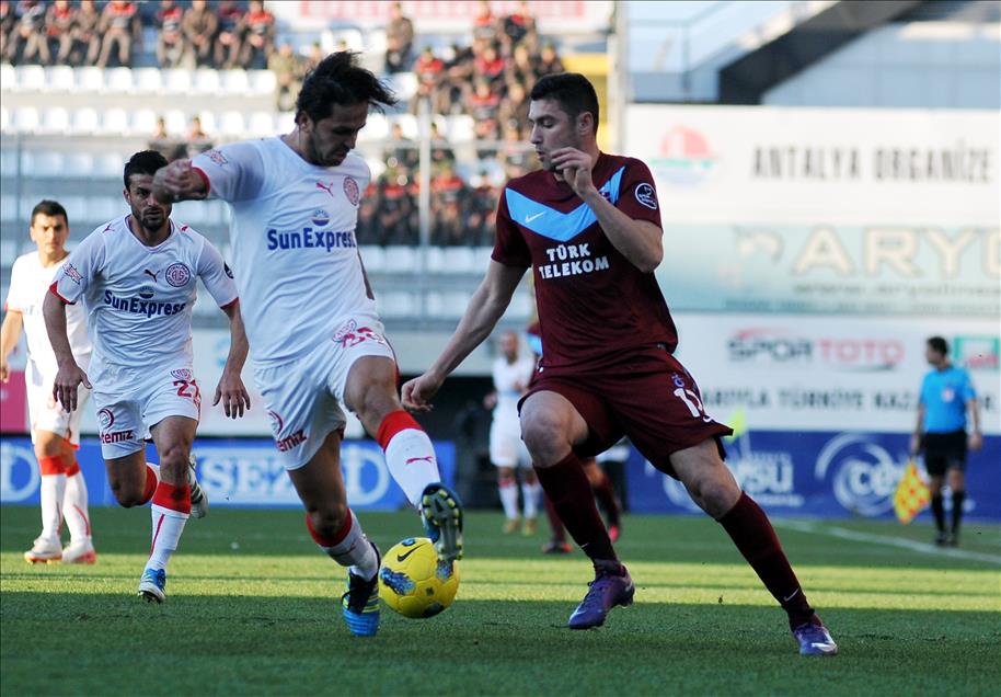 Trabzonspor, Antalyaspor Deplasmanına çıktı - Anadolu Ajansı