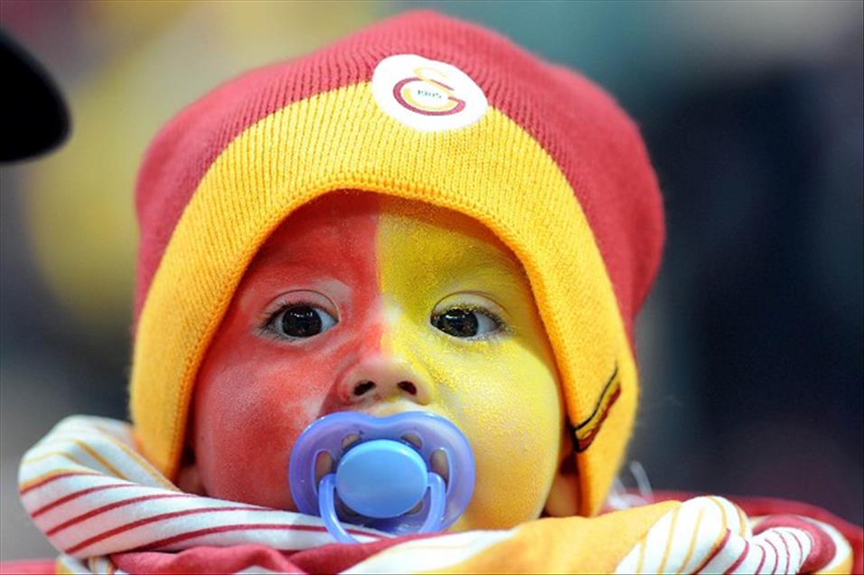 GALATASARAY'LI MINIK TARAFTAR