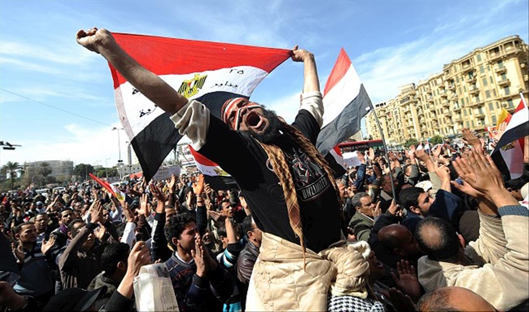 TAHRIR MEYDANI'NDA PROTESTO