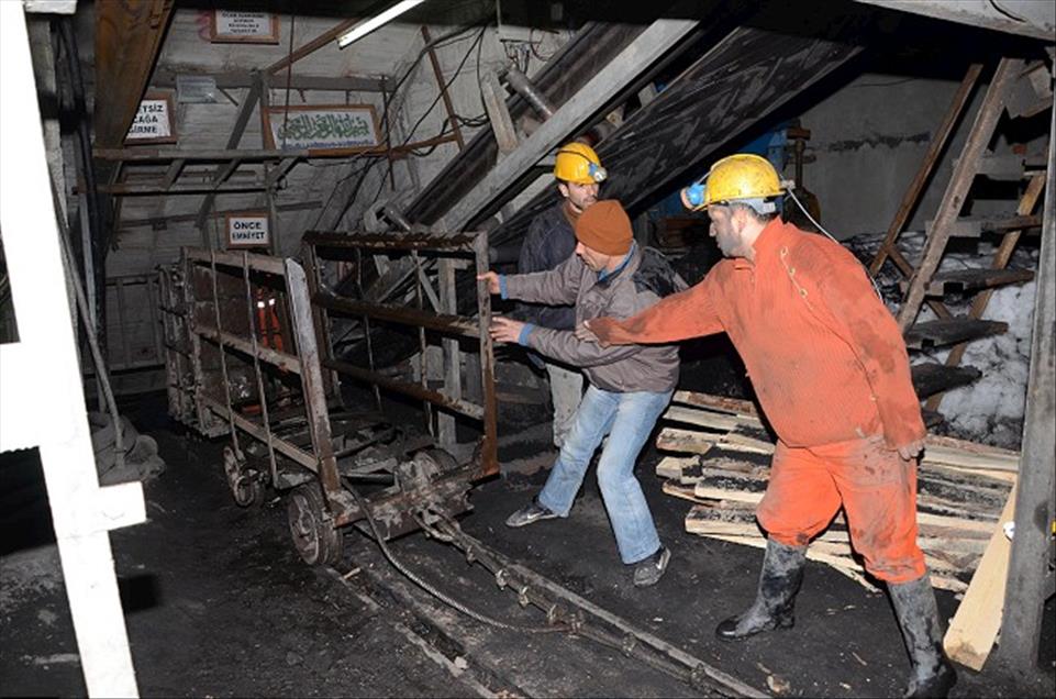 ZONGULDAK'TA MADEN OCAGINDA GOCUK: 1 ISCI MAHSUR KALDI