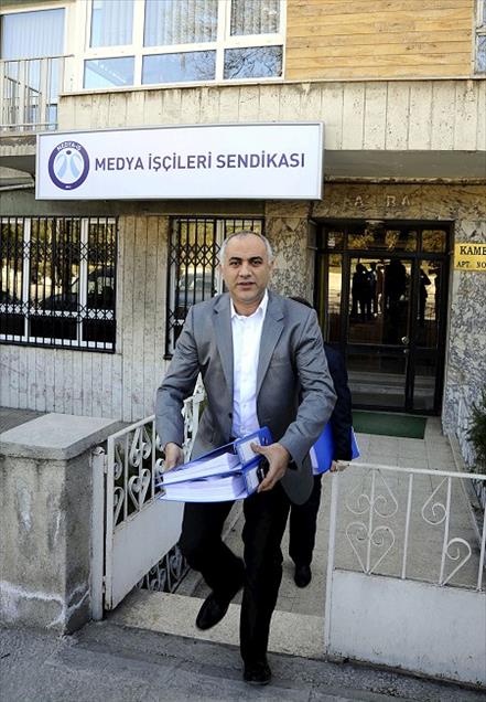 MEDYA-IS GENEL BASKANI GURSEL ESER