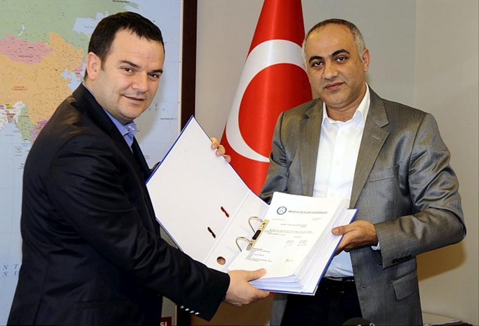 MEDYA-IS'TEN AA'YA ZIYARET