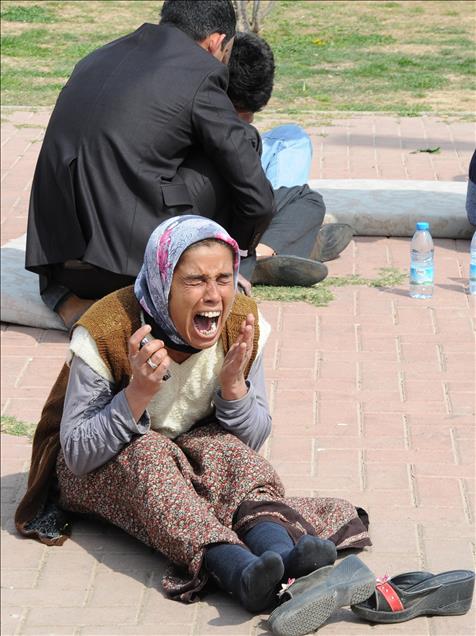 ANTALYA'DA OTOMOBIL YANGINI: 1 OLU