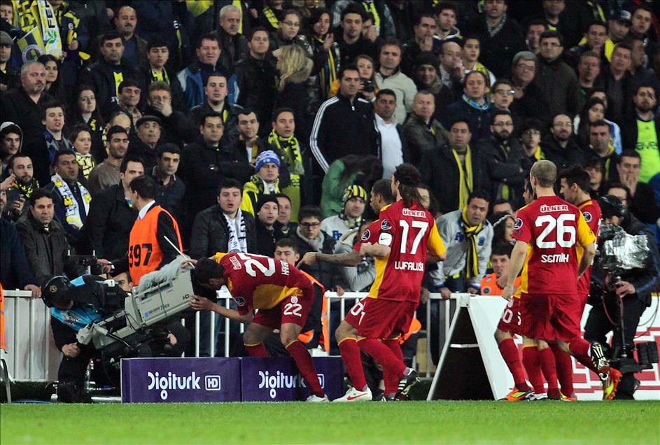 GALATASARAYLI FUTBOLCULARIN GOL SEVINCI
