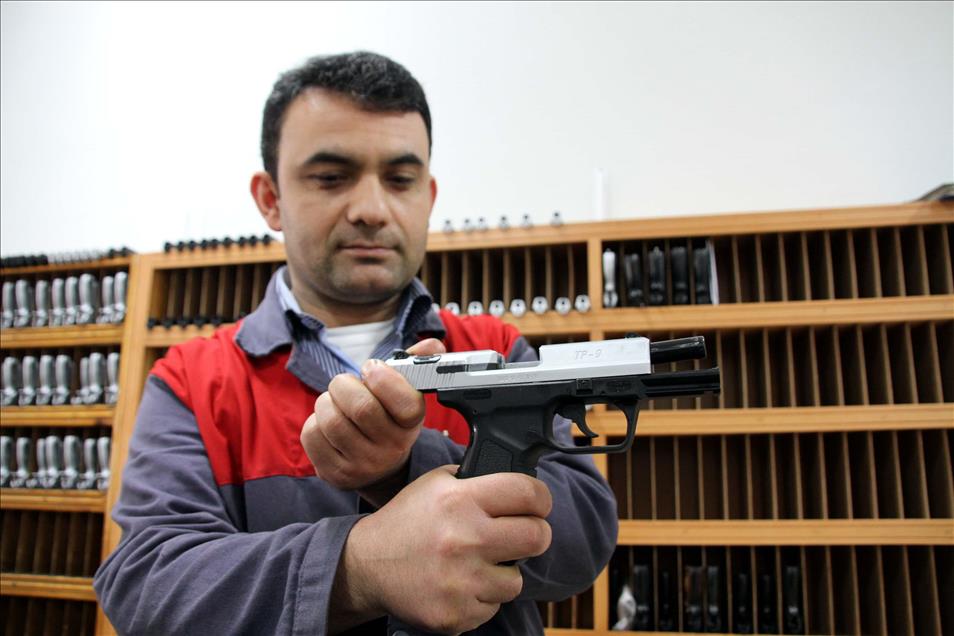AMERIKA'YA ''HAYALET SILAH'' SATIYORLAR