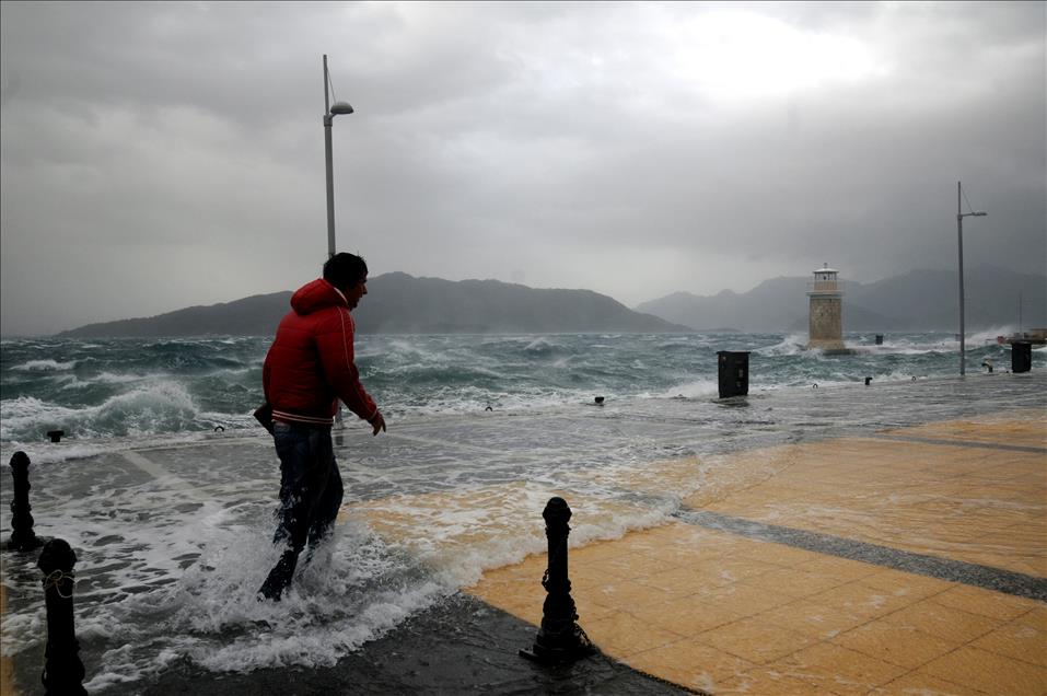 MUGLA'DA FIRTINA