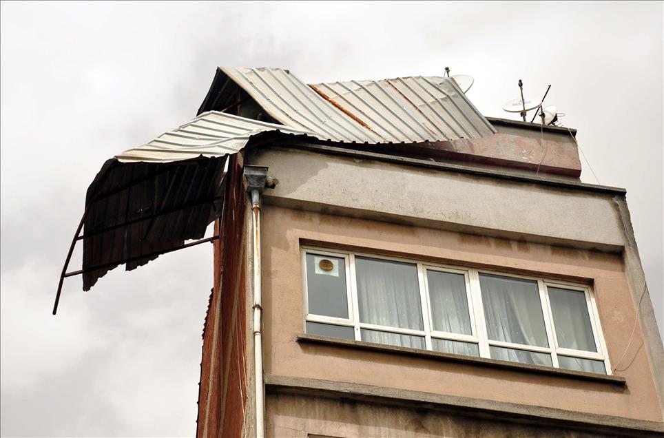 ESKISEHIR'DE FIRTINA